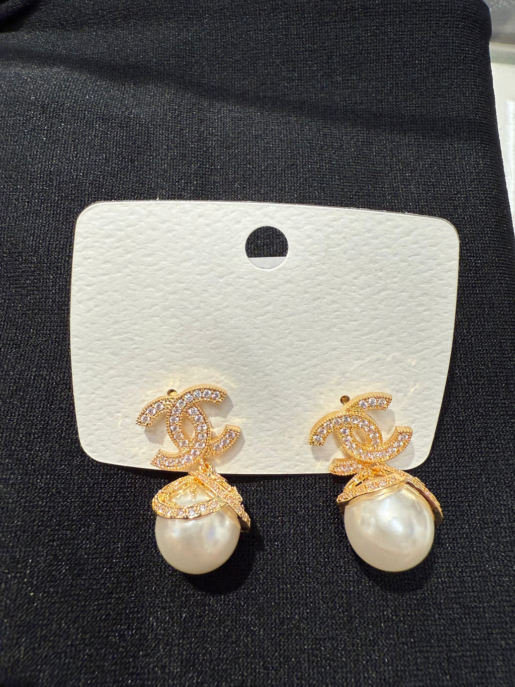 Earring pearls