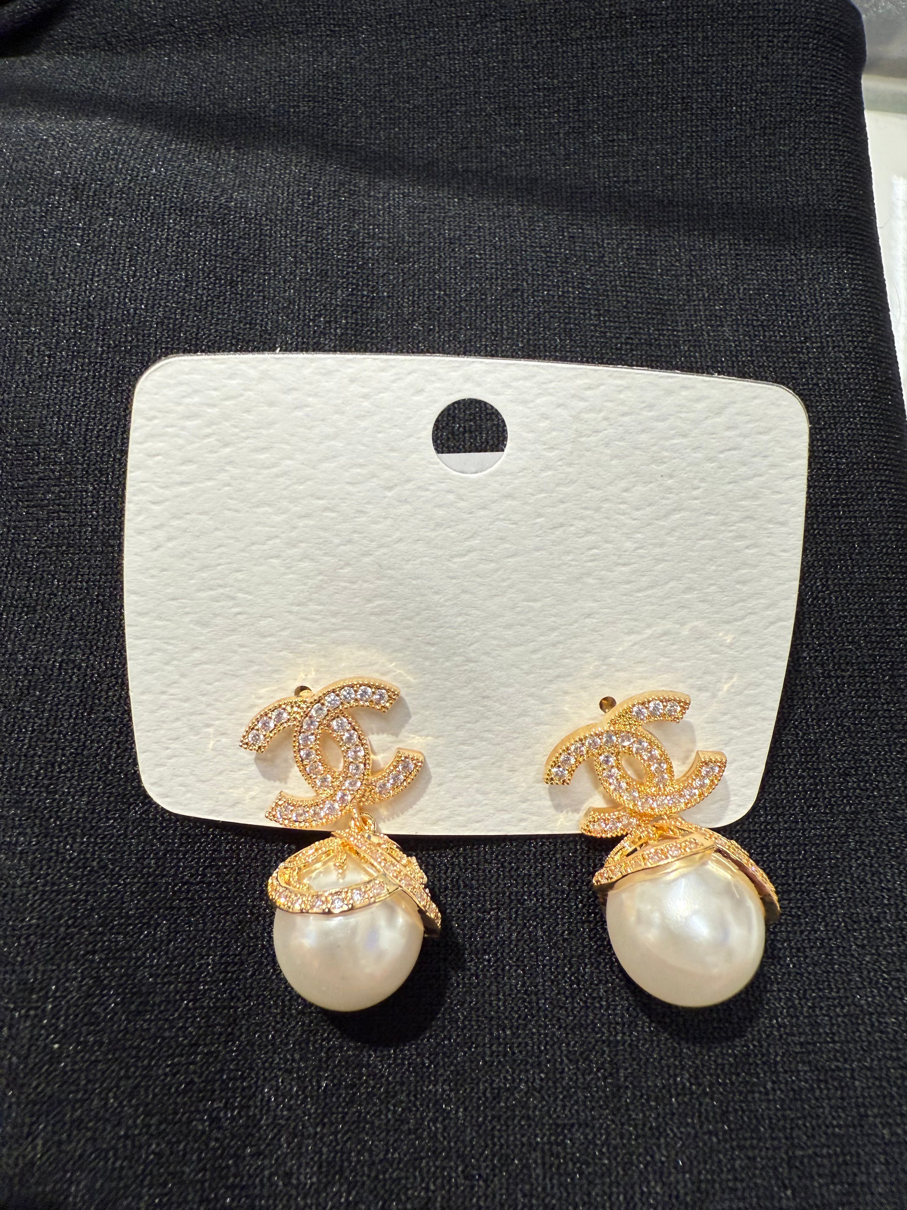 Earring pearls